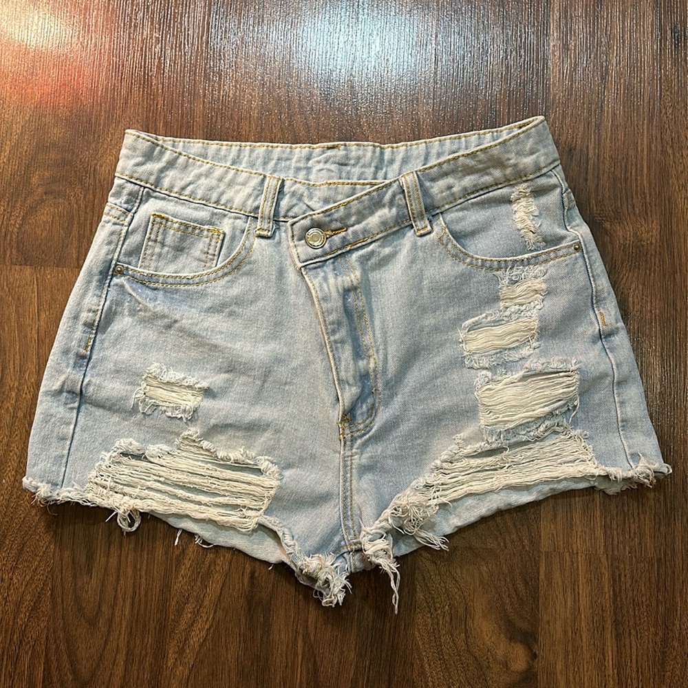 SHEIN Jean shorts in light blue, size M(6)